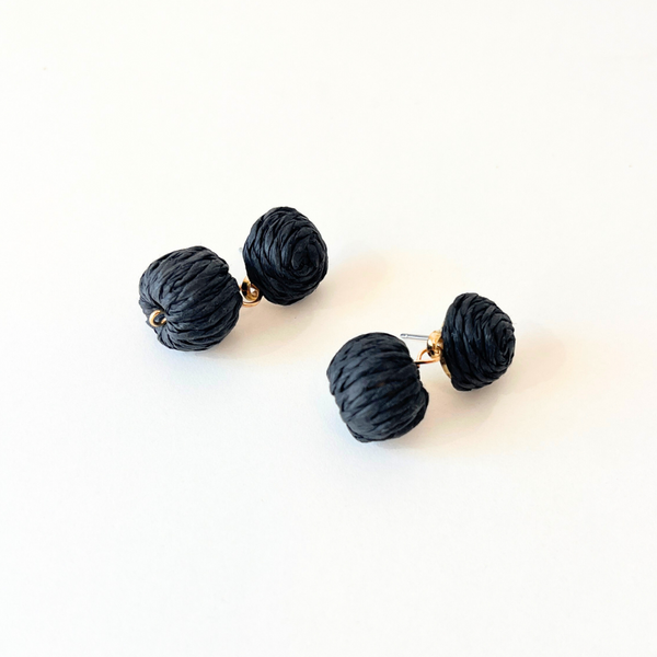 Pendientes Anna artesanales ligeros negros diseño original Hanalima